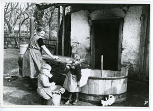 Waschtag-auf-dem-Bauernhof